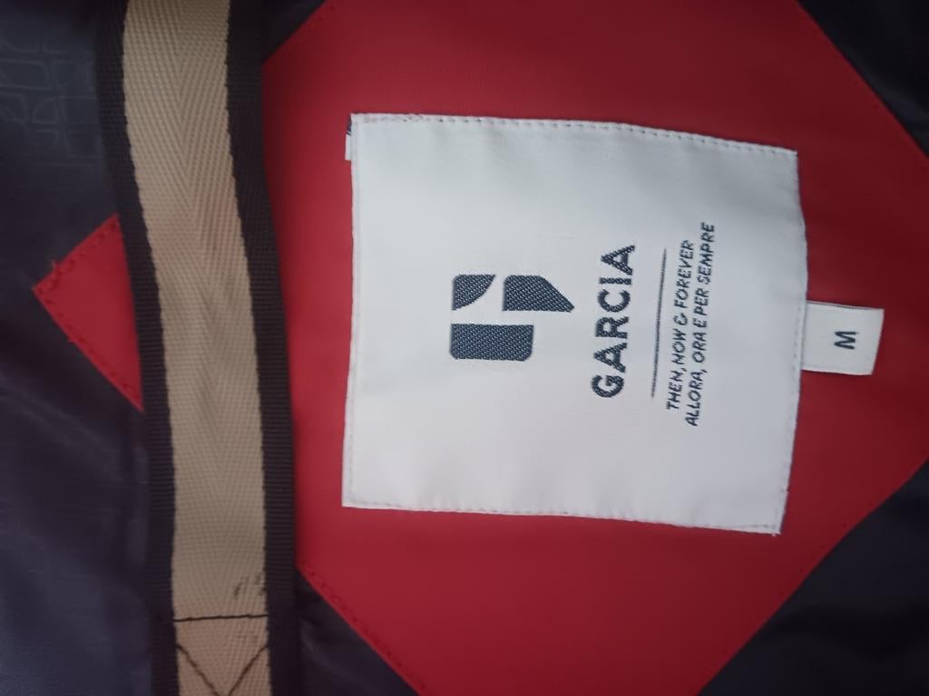 Garcia Bodywarmer Rood Maat M, Maat 38/40 (M), Ophalen of Verzenden, Zo goed als nieuw, Rood