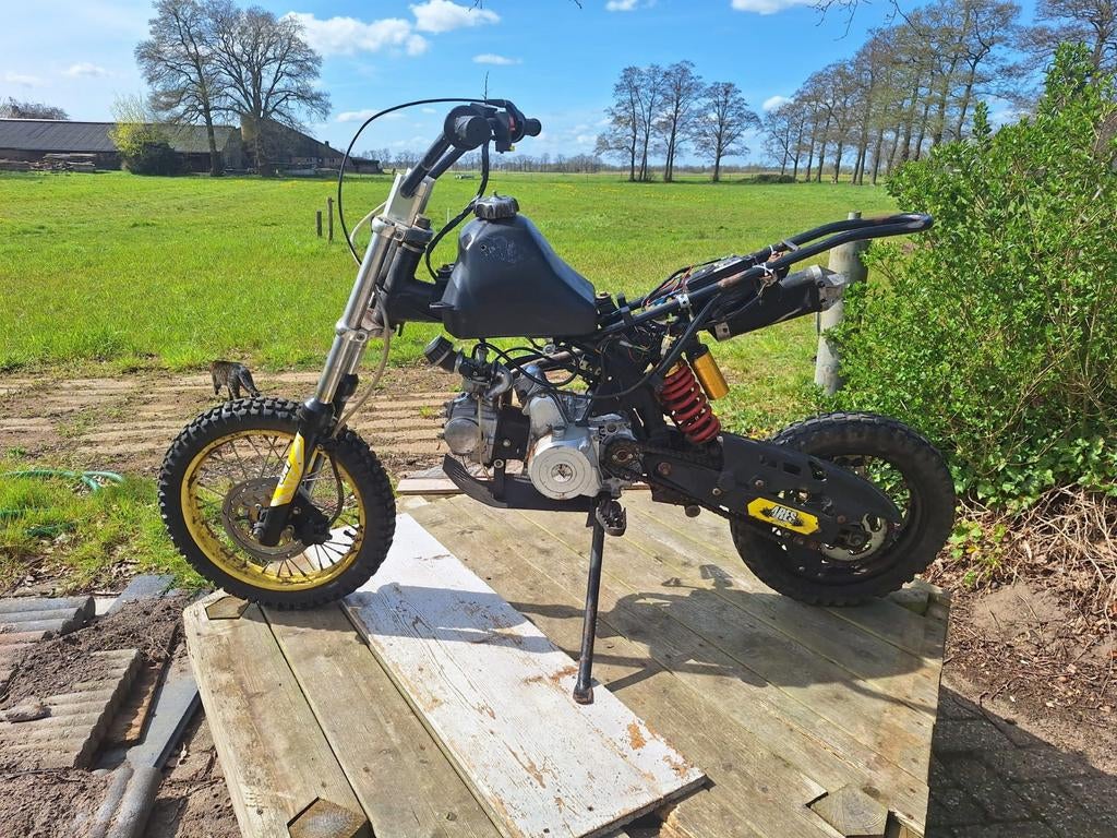 Pitbike 75cc - ook kleine pitbike erbij. Werkt niet, Ophalen, Gebruikt, Onbekend, 125 cc