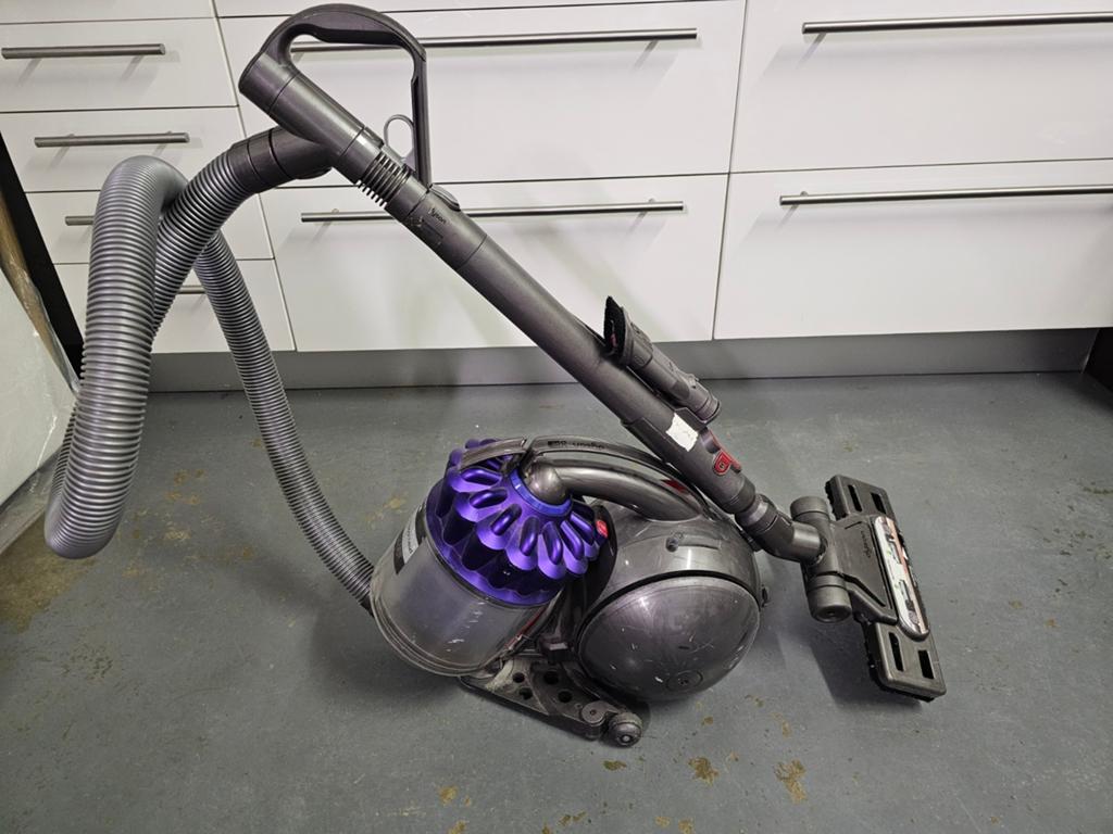 Dyson DC37 Stofzuiger, Ophalen, Gebruikt, Dyson, Reservoir