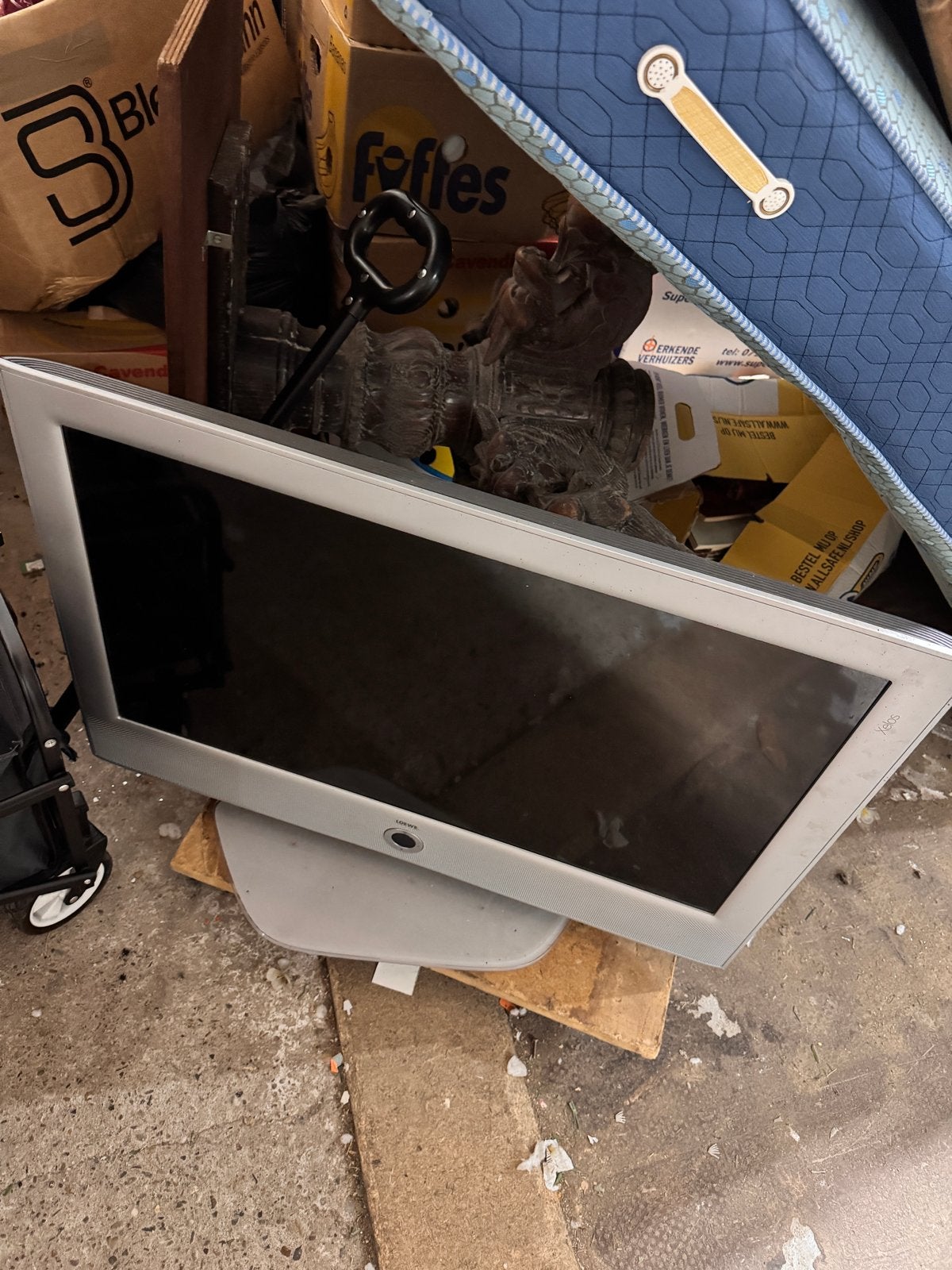 Loewe Xelos 32 inch LCD TV, Audio, Tv en Foto, Televisies, Ophalen, Gebruikt, 80 tot 100 cm, 50 Hz