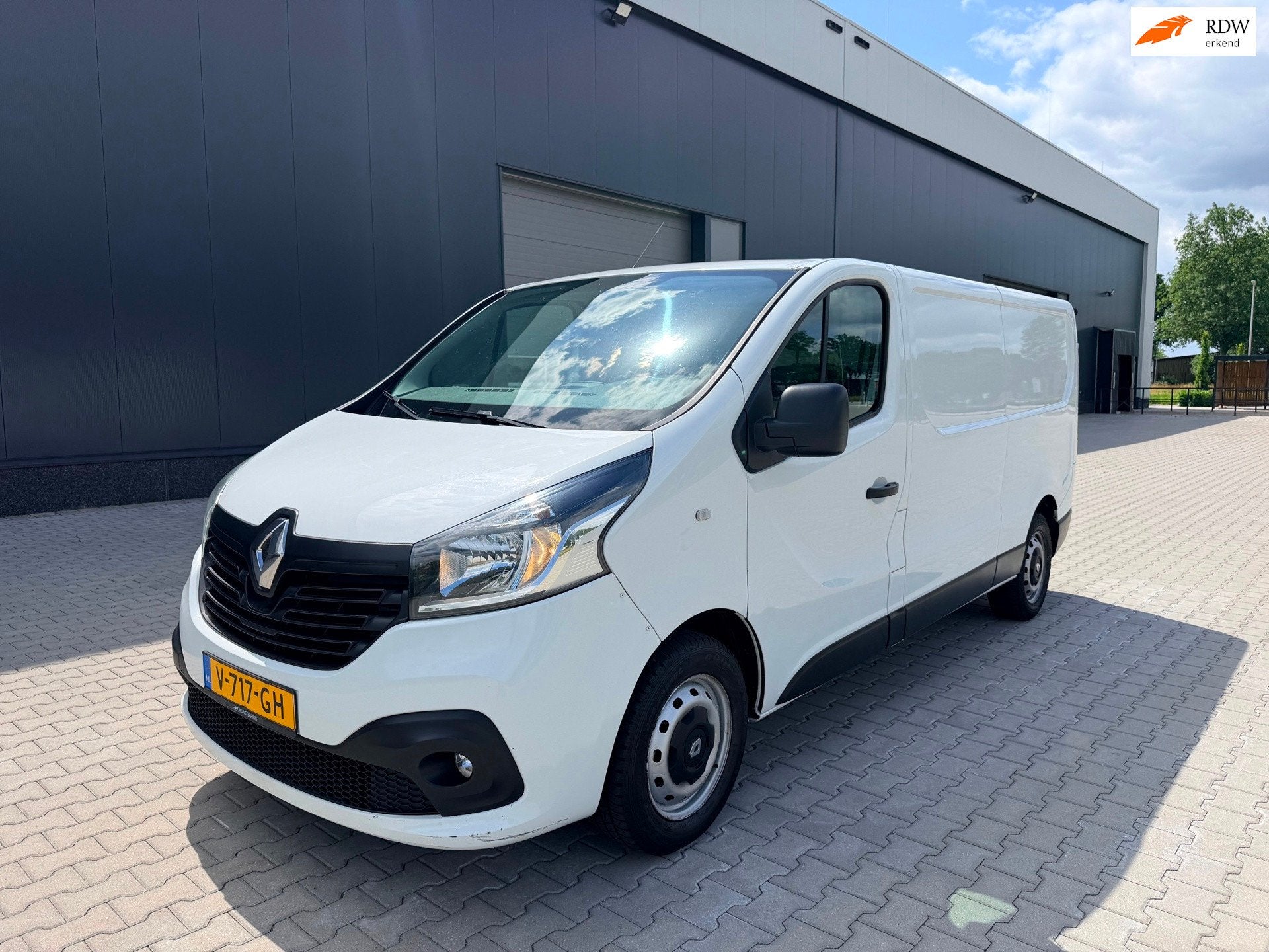 Renault Trafic 1.6 dCi T29 L2H1 Comfort, Voorwielaandrijving, Gebruikt, Renault, Wit
