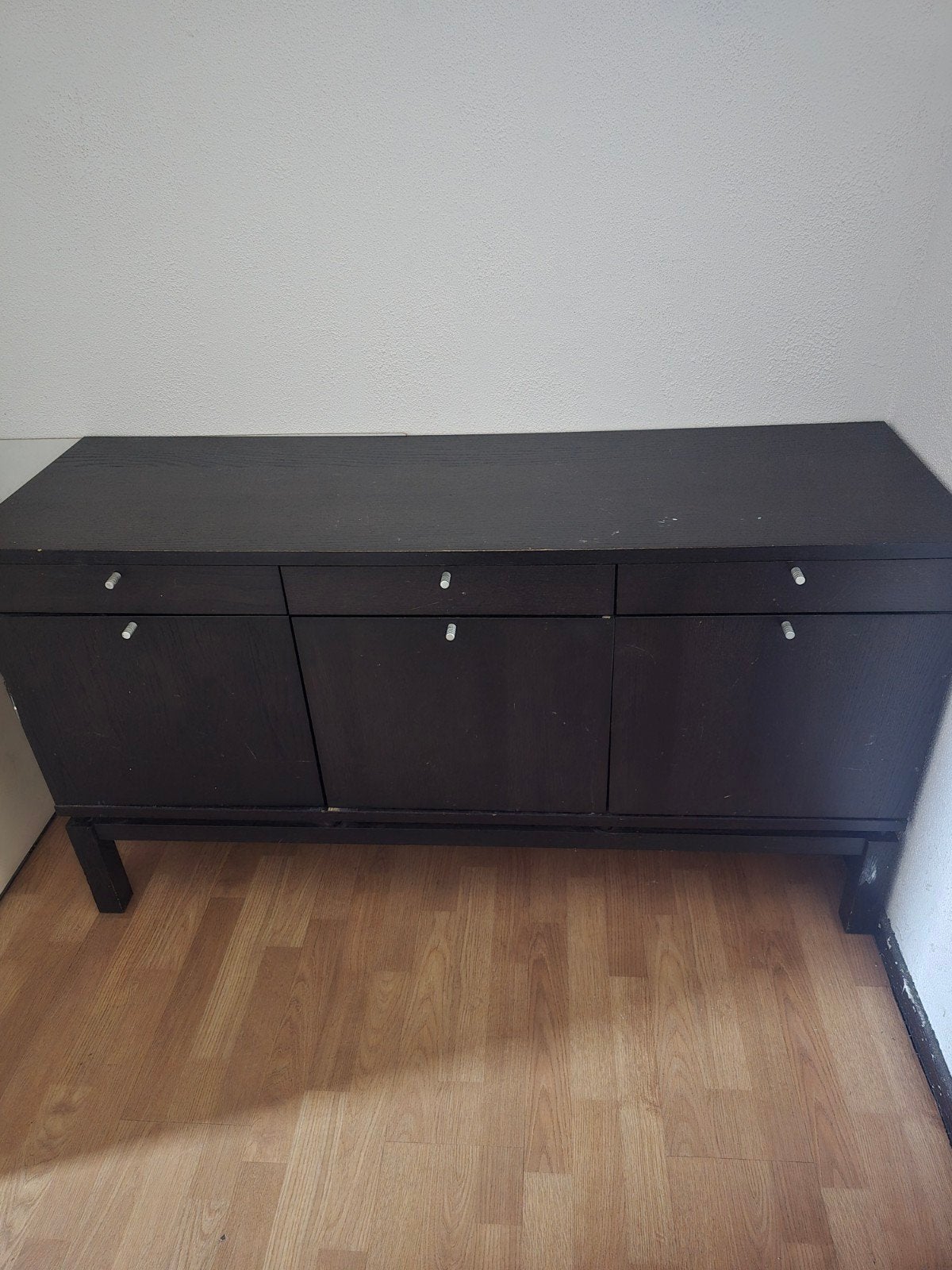 Donkerbruin dressoir met 3 lades en 3 deuren, Huis en Inrichting, Kasten | Dressoirs, Ophalen, Gebruikt, 100 tot 150 cm, Modern