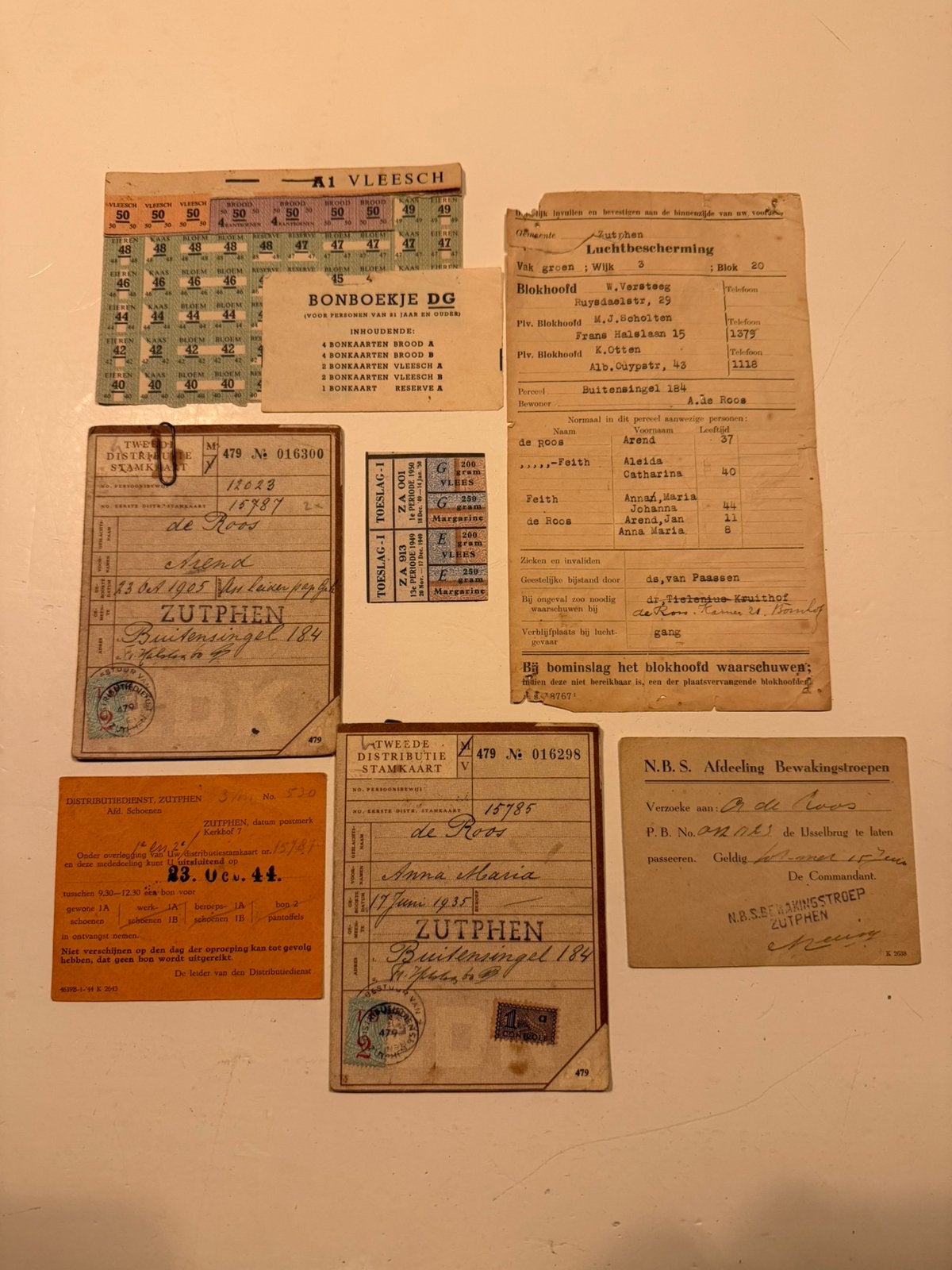 Leuk lotje. Stamkaarten, bonnen, N.B.S.Zutphen.,Luchtbesch,., Ophalen of Verzenden, Overige soorten, Nederland, Boek of Tijdschrift