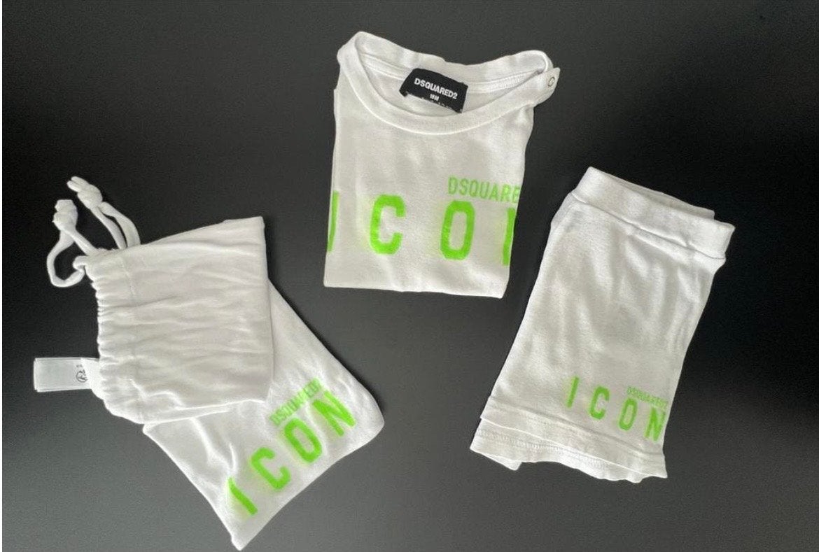 Dsquared2 ICON baby set - T-shirt en korte broek, Ophalen of Verzenden, Gebruikt, Jongetje of Meisje