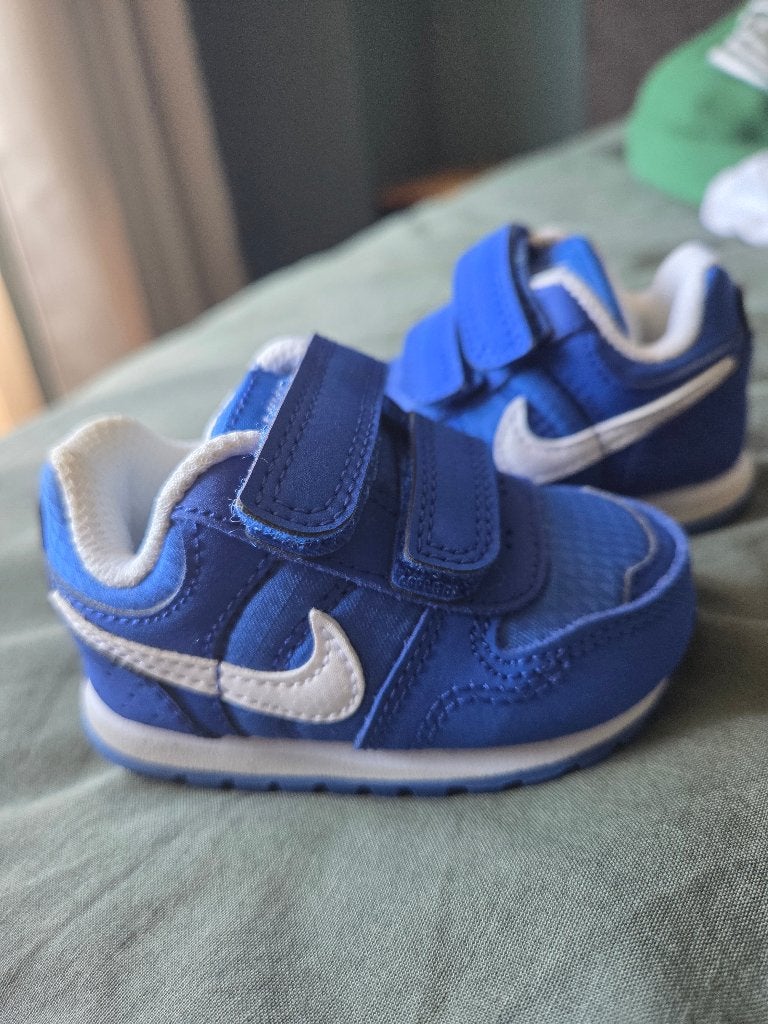 Nike schoenen maat 17, Ophalen, Jongen of Meisje, Schoenen, Nieuw