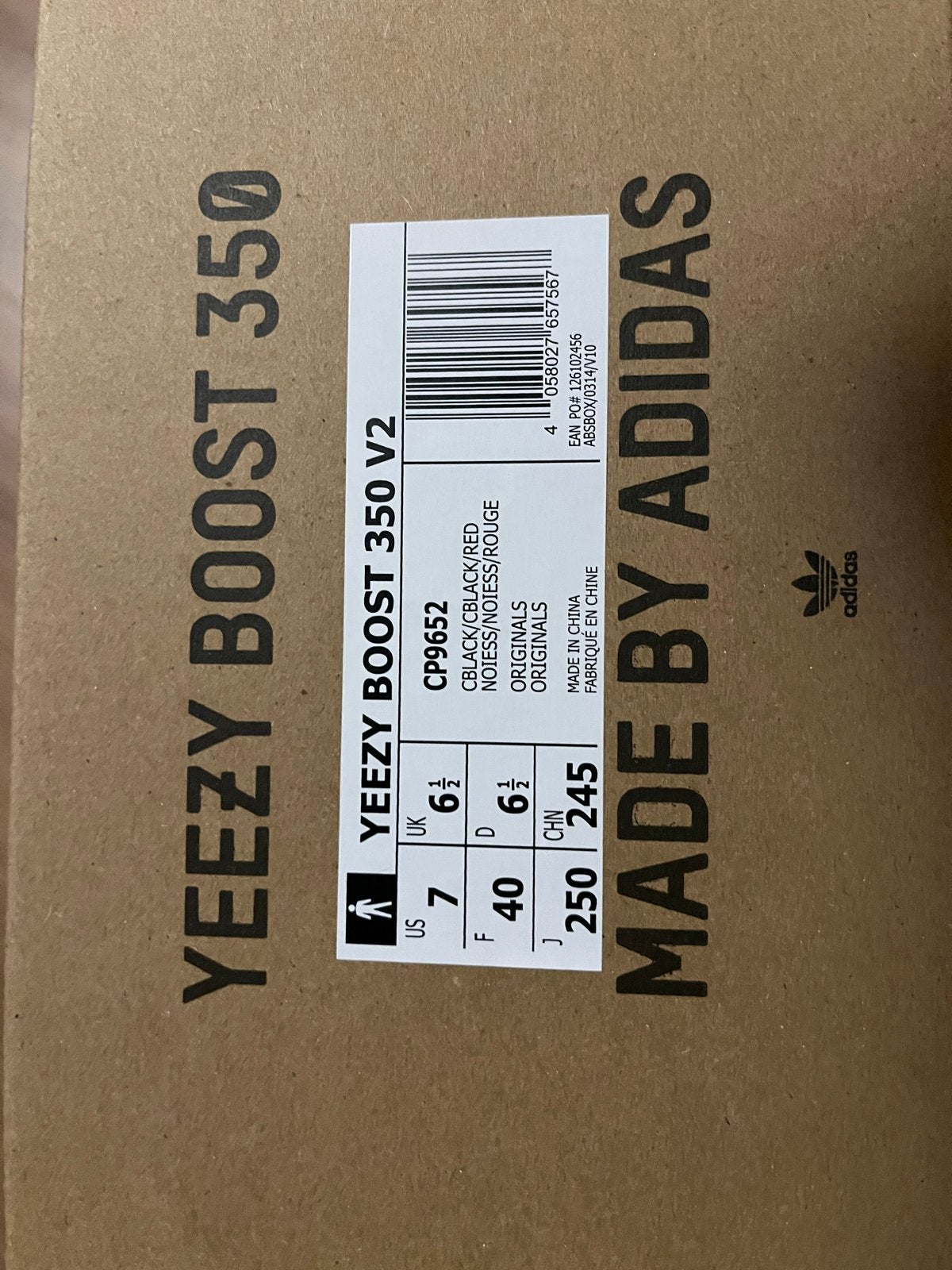 Adidas Yeezy Boost 350 V2 Core Black/Red - Maat 40, Ophalen, Nieuw, Zwart, Sneakers of Gympen