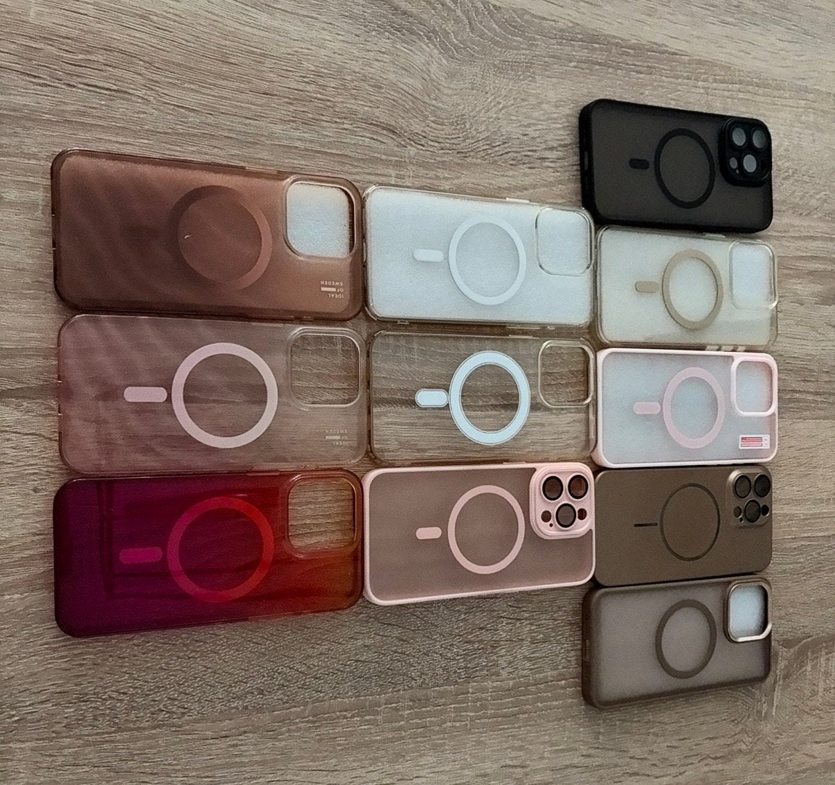 Foto 5 van Diverse Hoesjes voor iPhone 15 Pro Max - Nieuw