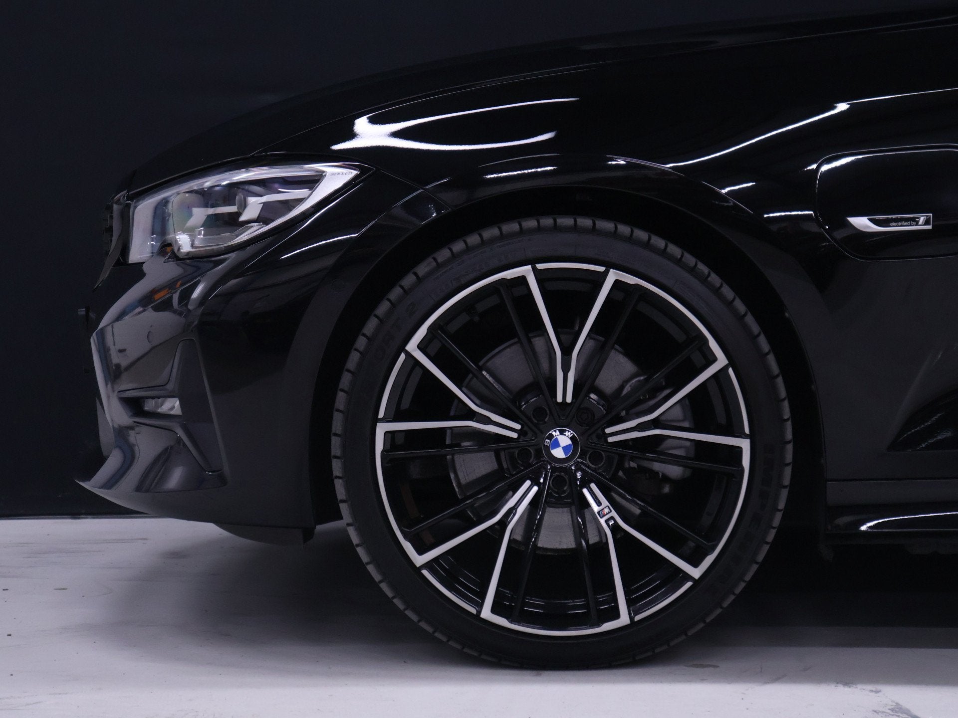 BMW 3 Serie Touring 320e Business Edition Sport Plus [APPLE, Auto's, Automaat, Gebruikt, Euro 6, 4 cilinders