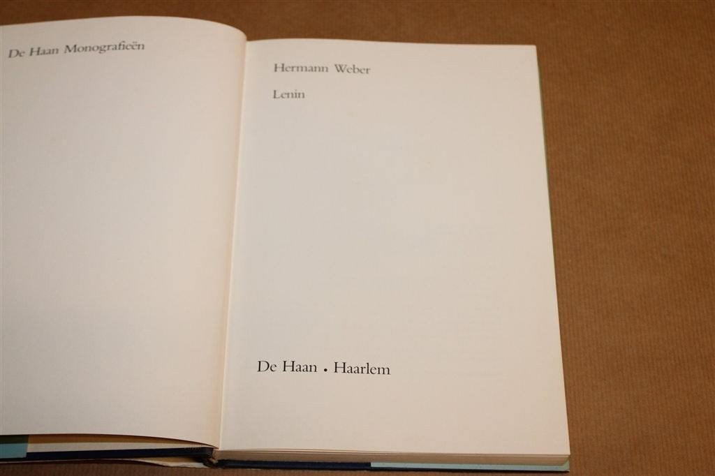 Lenin — Biografie van de Russische Revolutionair, Ophalen of Verzenden, Gelezen, Europa