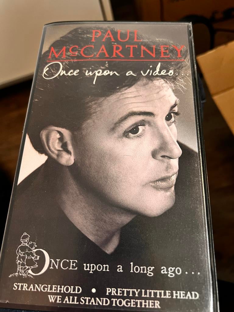 Paul McCartney - Once Upon a Video VHS, Alle leeftijden, Ophalen of Verzenden, Gebruikt, Muziek en Concerten