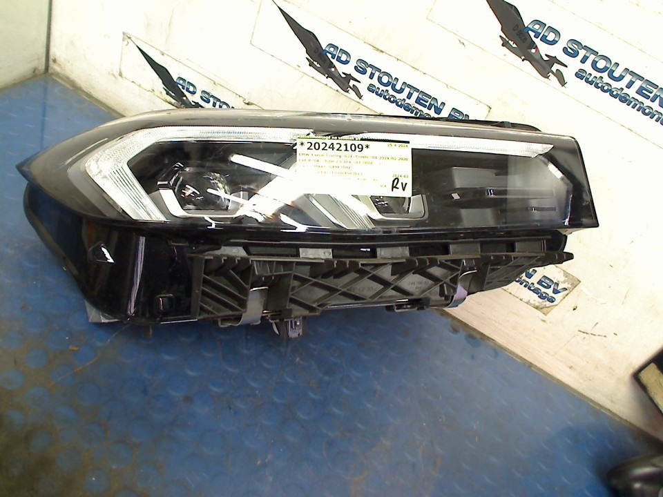 Koplamp Rechts BMW 3 serie Touring (G21) 2024 1EX2856, Gebruikt, Petuelring 130, München 80809, , Duitsland, BMW, Bayerische Motoren Werke AG