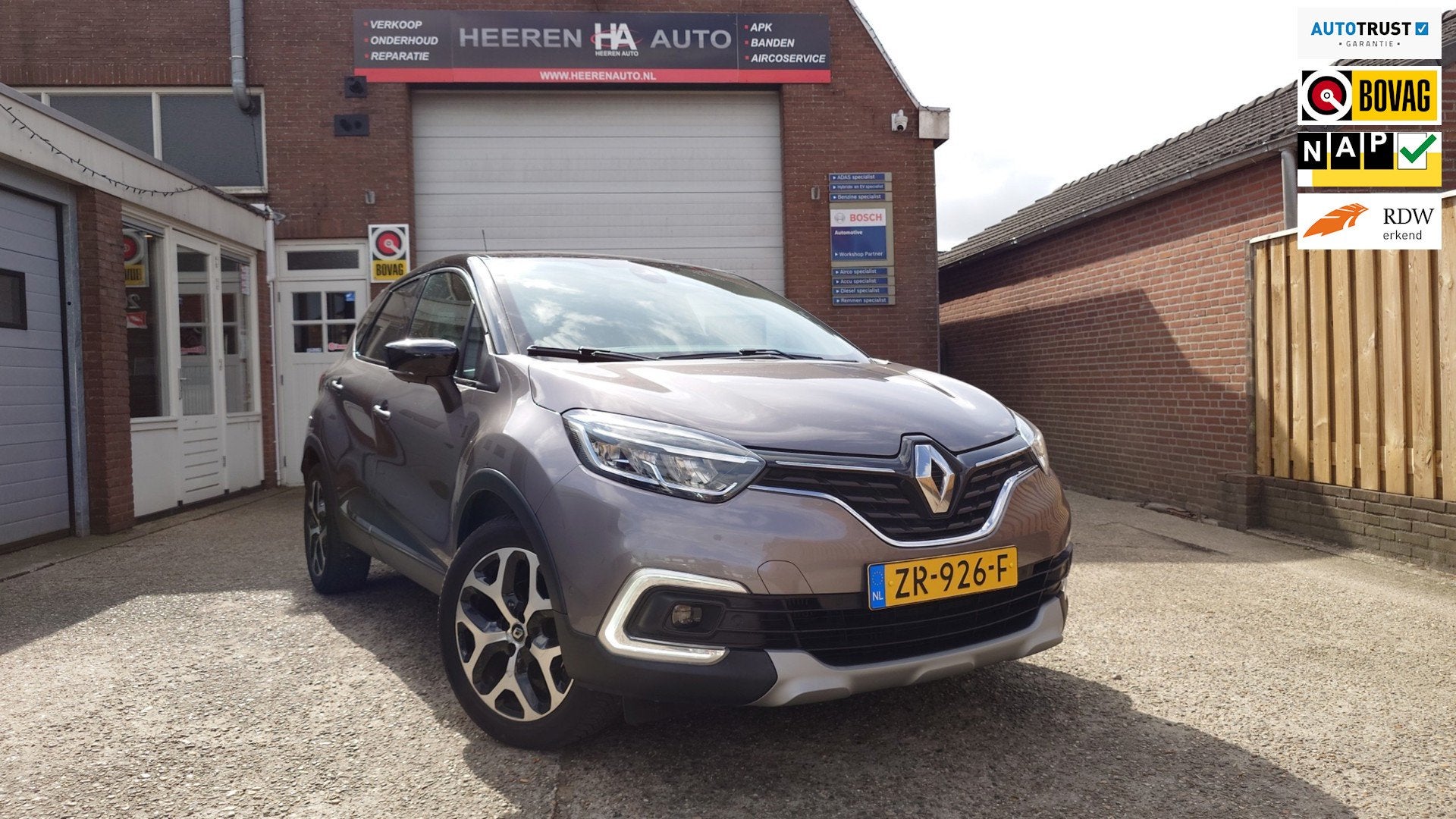 Renault Captur 1.3 TCe Intens Automaat, Navigatie, Achteruit, Auto's, Dealer onderhouden, Gebruikt, 4 cilinders, 150 pk