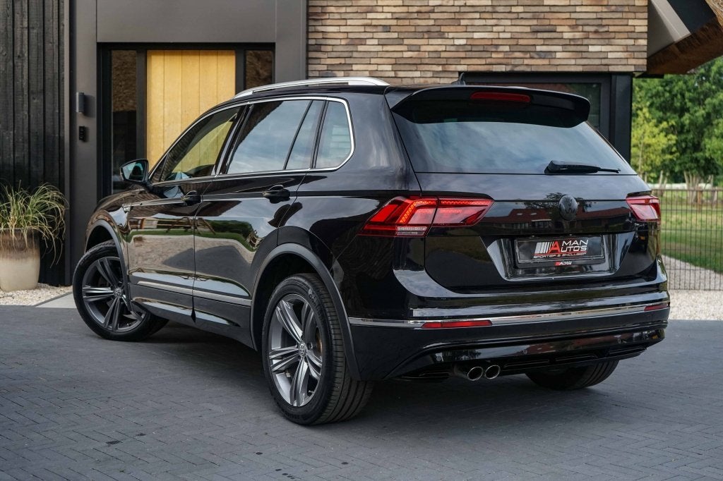 Volkswagen Tiguan R-Line Highline 4Motion 180PK Automaat, Automaat, Gebruikt, Euro 6, 4 cilinders