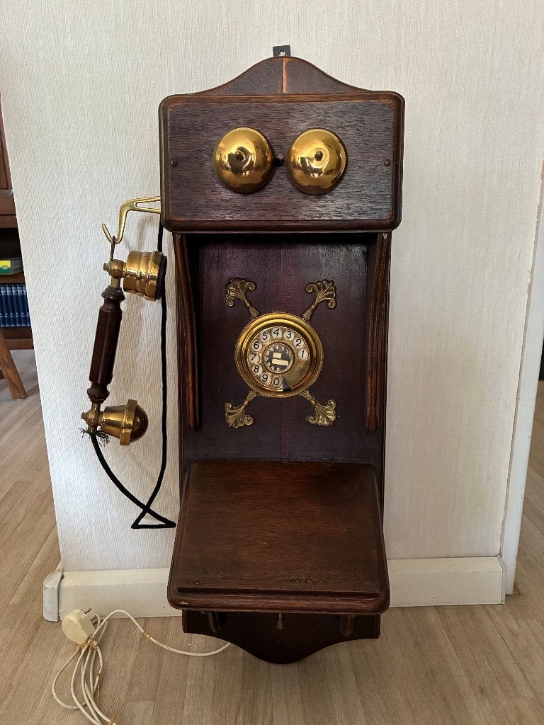Antieke houten wandtelefoon, Telecommunicatie, Vaste telefoons | Handsets en Draadloos, Ophalen, 1 handset