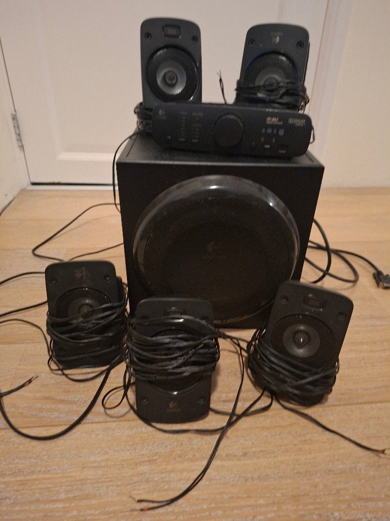 Logitech Z906 THX5.1 Surround Set |500W RMS| Bioscoopgeluid, 150 watt of meer, Logitech, Ophalen of Verzenden, Zo goed als nieuw