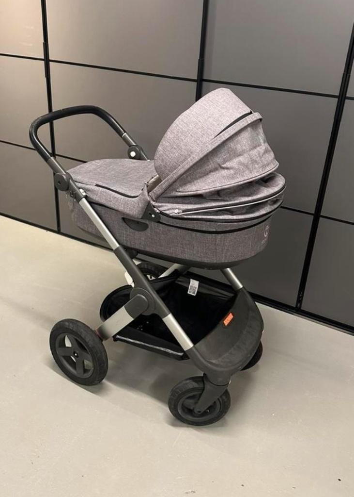 Luxe Stokke Trailz 3 in 1 kinderwagen + regenhoes voetenzak, Kinderen en Baby's, Kinderwagens en Combinaties, Combiwagen, Ophalen
