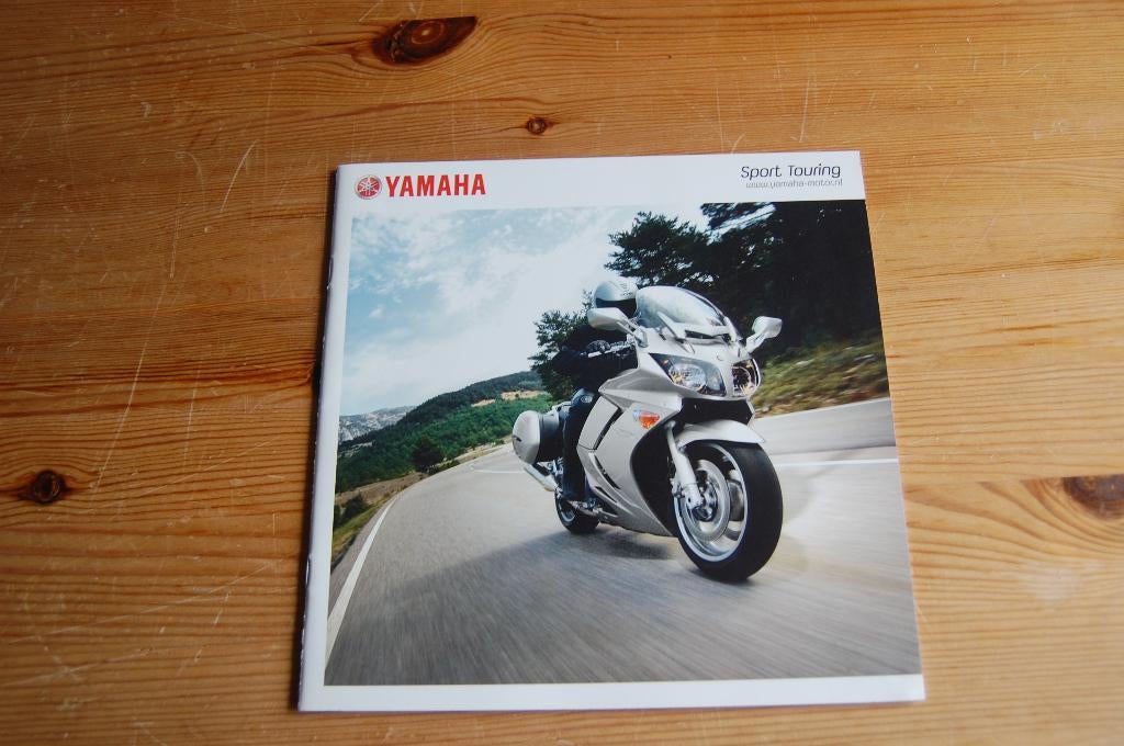Yamaha Sport Touring modellen 2011, Motoren, Handleidingen en Instructieboekjes, Ophalen of Verzenden, Yamaha
