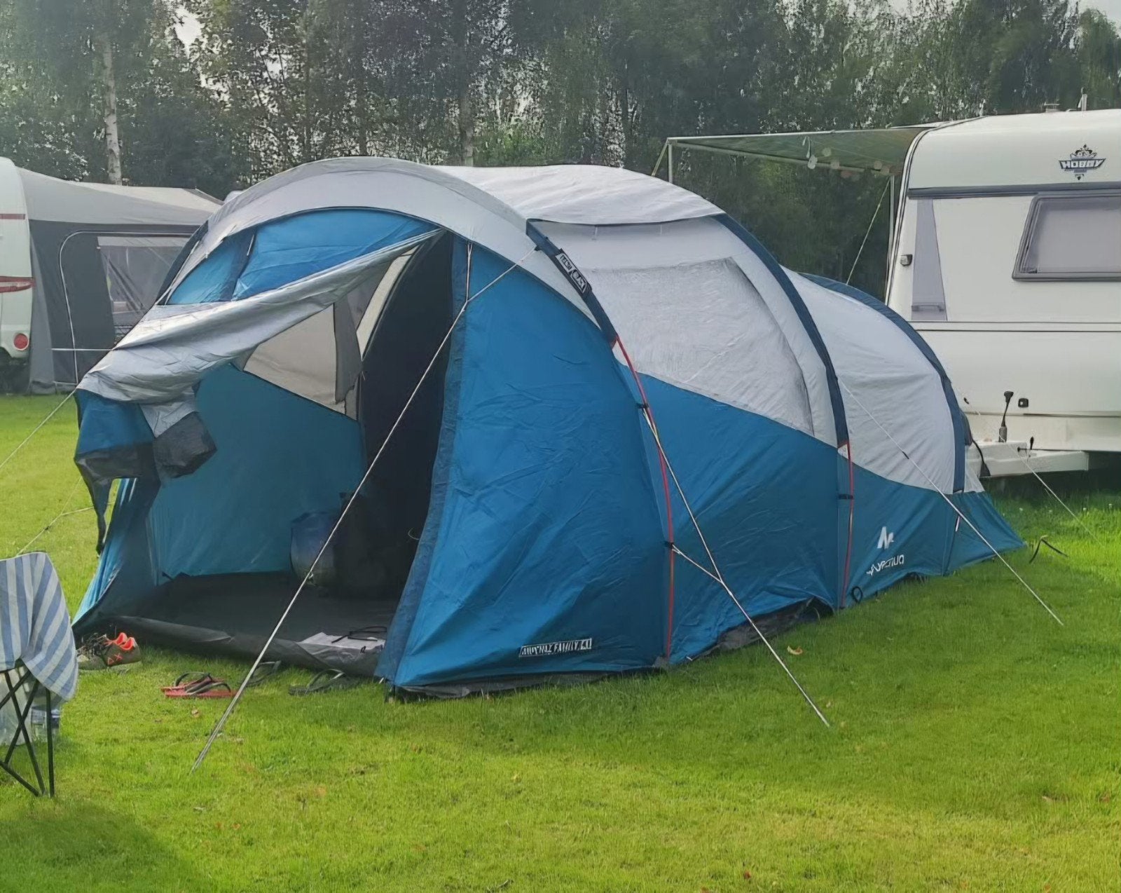 Quechua Arpenaz Family 4.1 Fresh & Black tent, Caravans en Kamperen, Ophalen, Nieuw, Tot en met 4
