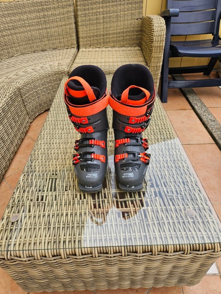 Rossignol Skischoen Hero Worldcup 70SC maat 21,5, Sport en Fitness, Gebruikt, Rossignol, Schoenen, Ophalen of Verzenden
