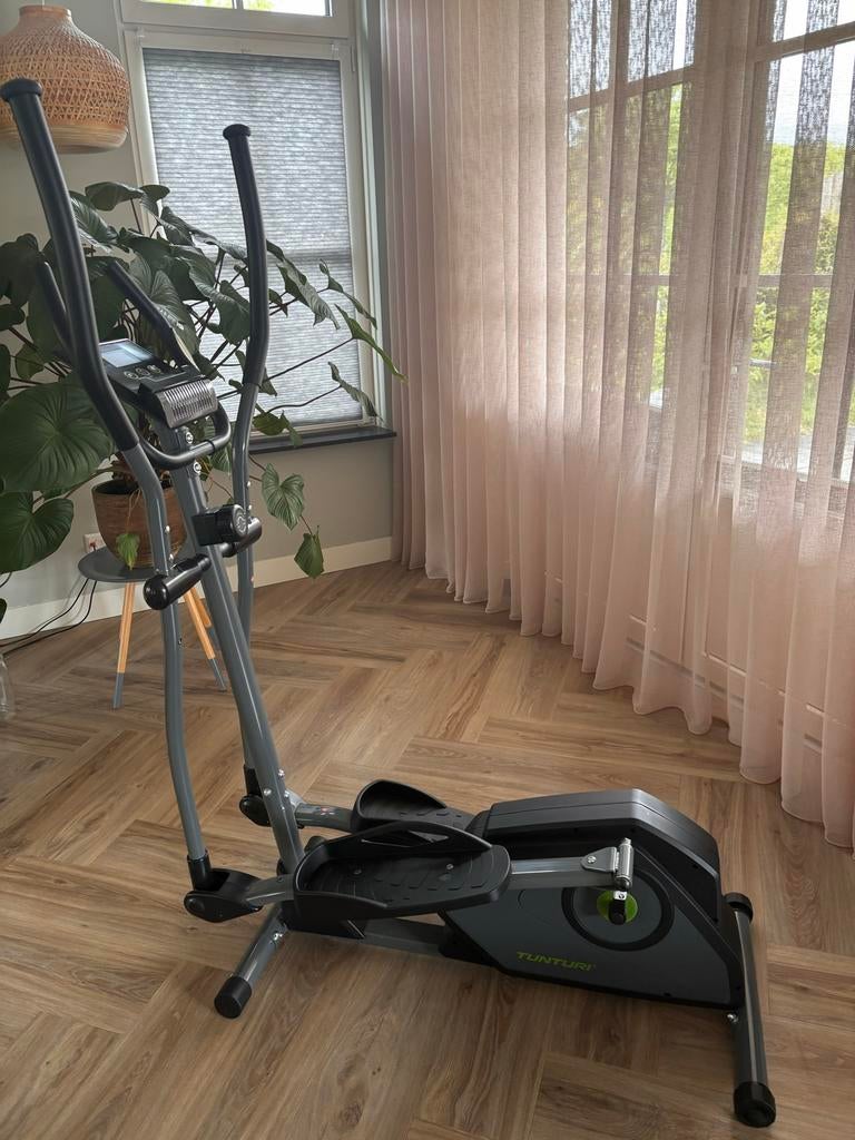 Tunturi Crosstrainer - Zo goed als nieuw, Ophalen, Armen, Zo goed als nieuw, Crosstrainer