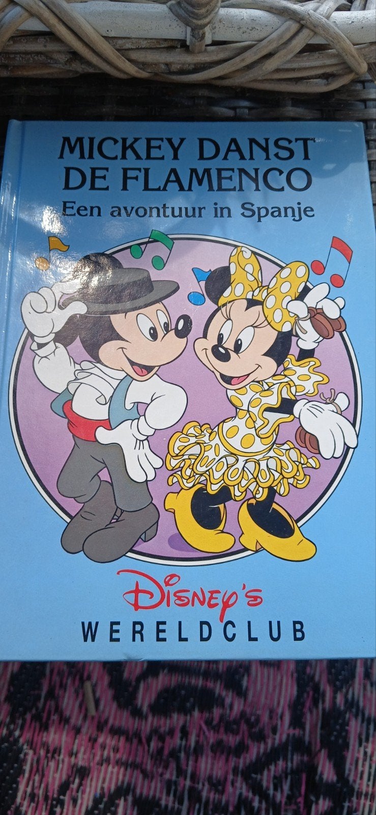 Mickey Danst de Flamenco - Een avontuur in Spanje, Boeken, Ophalen of Verzenden, Zo goed als nieuw, Disney, Fictie algemeen