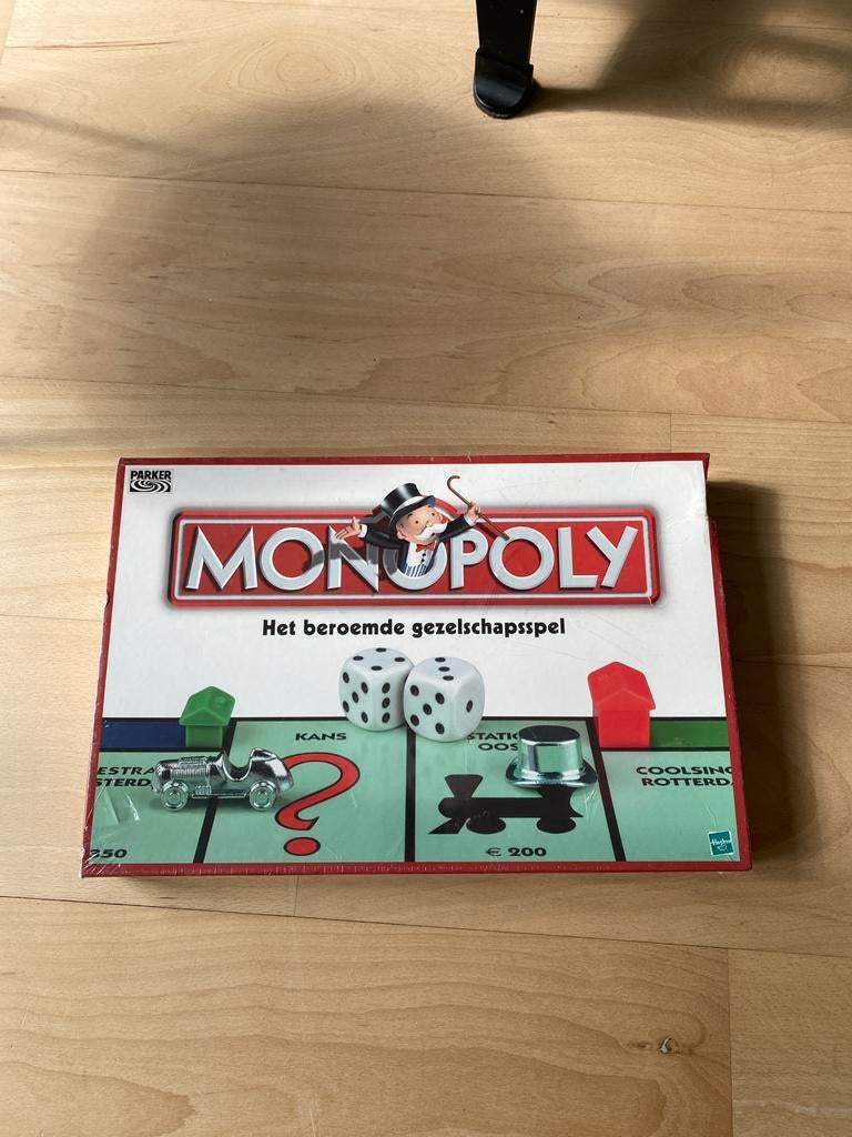 Monopoly: Het beroemde gezelschapsspel vintage, Drie of vier spelers, Ophalen, Gebruikt