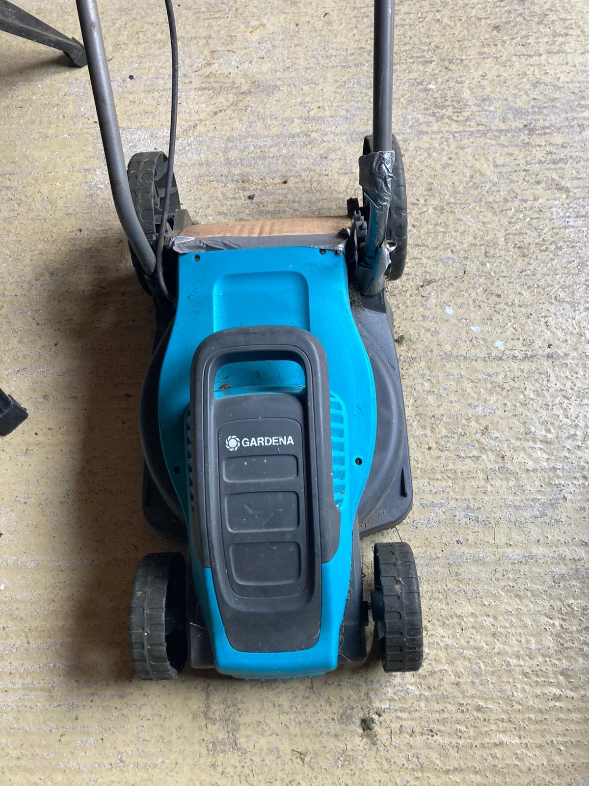Gardena grasmaaier, Ophalen, Gebruikt, Elektrische grasmaaier