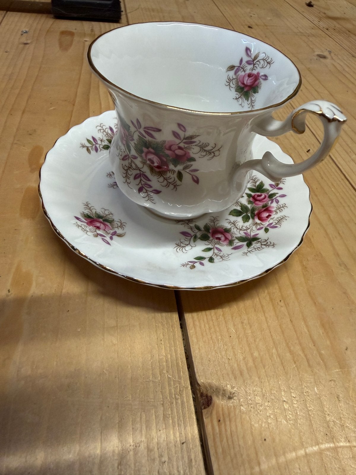 Royal Albert Lavender Rose Kop en Schotel, Antiek en Kunst, Antiek | Servies los, Ophalen of Verzenden