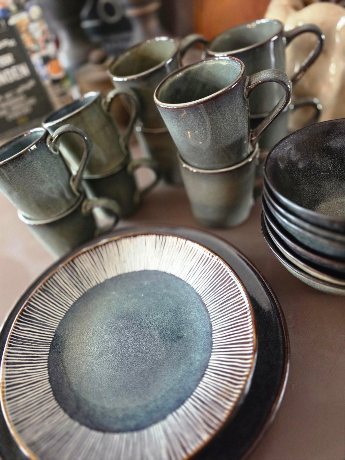 Dutch Rose Amsterdam Organic groen servies – 21-delig, Ophalen, Nieuw, Aardewerk, Landelijk/Boerenbont