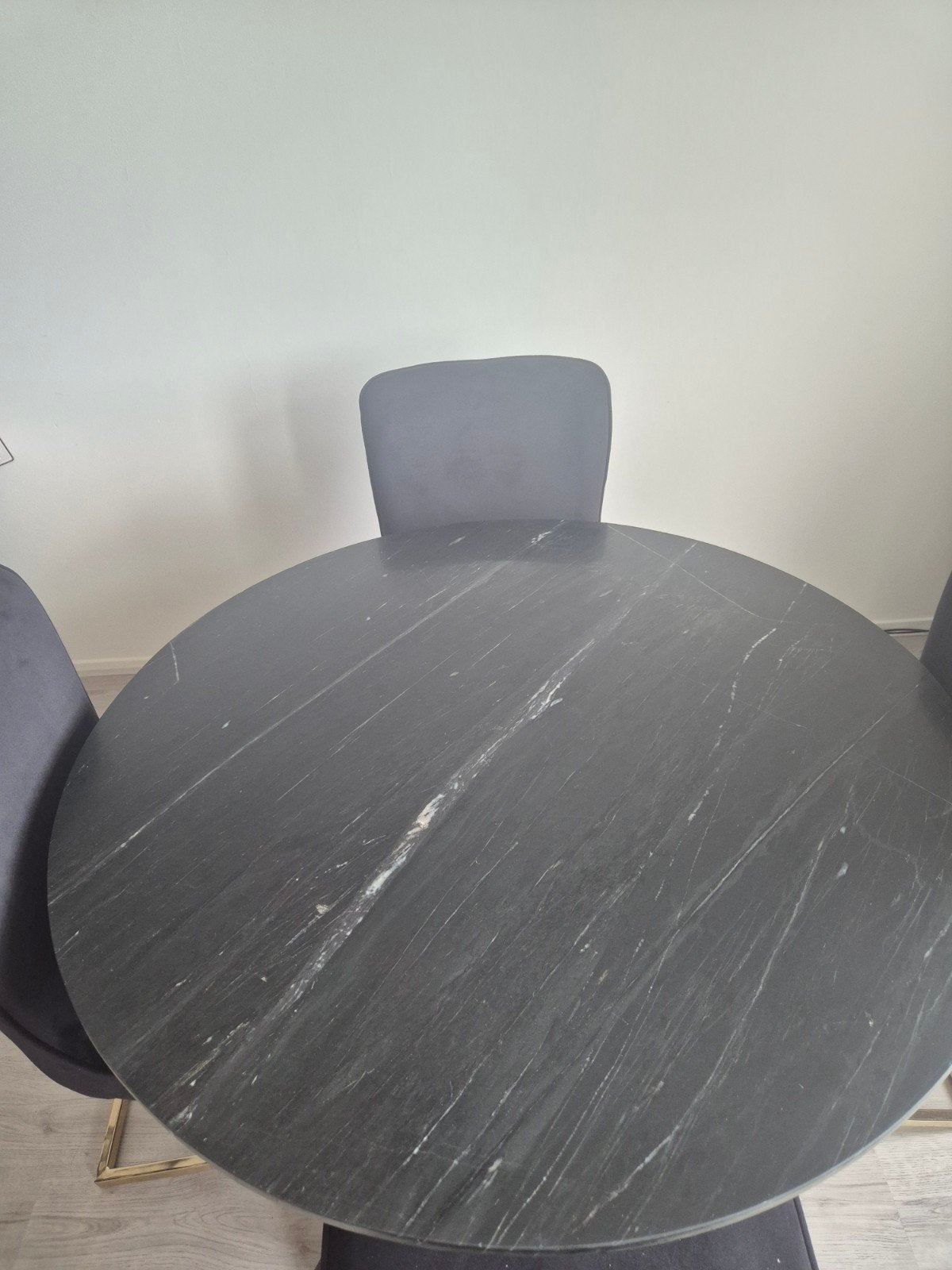 Ronde eettafel met natuurstenen blad en 4 stoelen, Ophalen, Gebruikt, Overige materialen, Rond