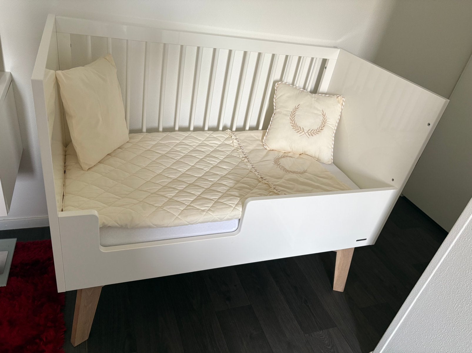 Peuterbed Kidsmill, Kinderen en Baby's, Kinderkamer | Bedden, Ophalen, 70 tot 85 cm, 140 tot 160 cm, Zo goed als nieuw