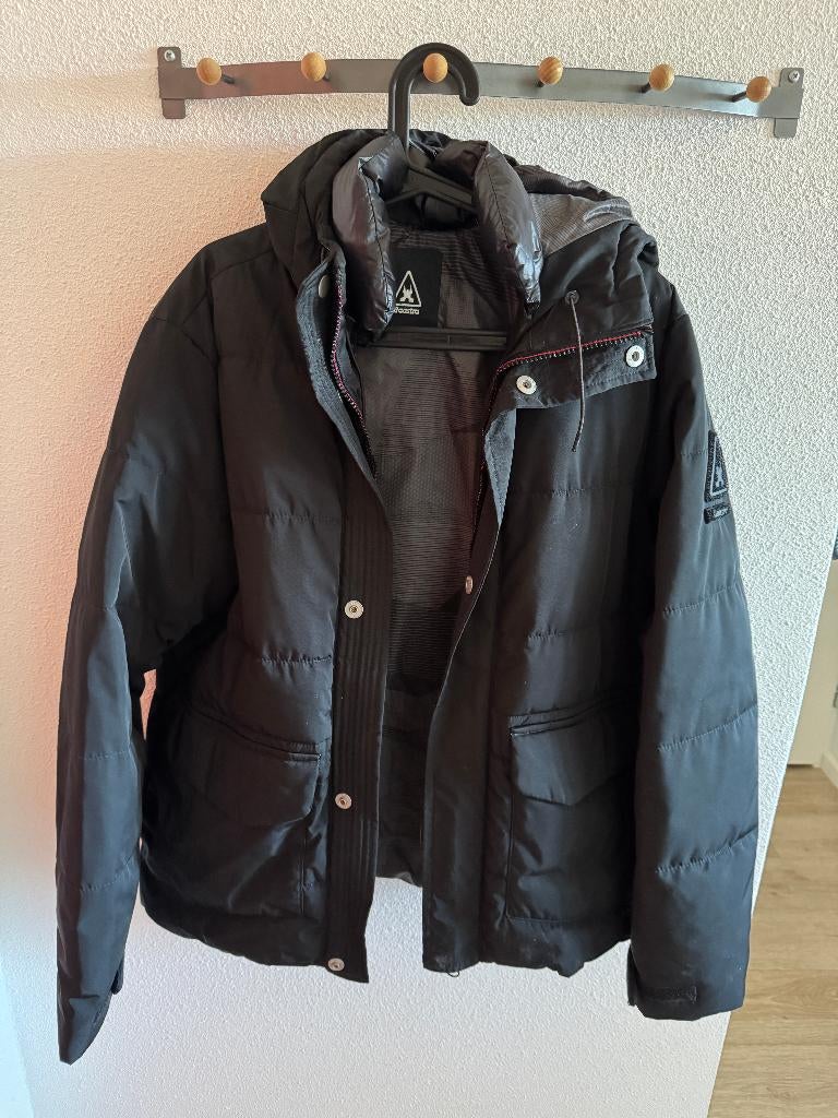 Te koop: NIEUWE winterjas, zwart, maat L, merk: Gaastra., Kleding | Heren, Jassen | Winter, Maat 52/54 (L), Gaastra, Zwart, Nieuw