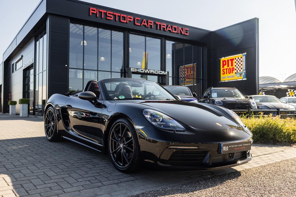 Porsche 718 Boxster 2.0 T, Sportuitlaat, PASM, Chrono Bose,, Achterwielaandrijving, Gebruikt, 4 cilinders, Leder en Stof