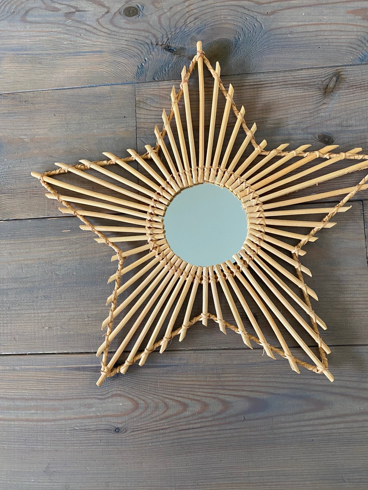 Prachtige spiegel vorm ster van hout, Ophalen, Minder dan 50 cm, Nieuw, Minder dan 100 cm