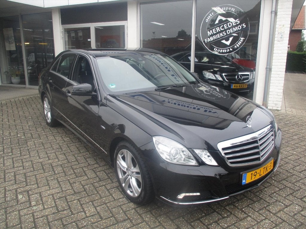 Mercedes-Benz E-Klasse 2.1 CDI E200 Sedan 2009 Zwart, Euro 5, Zwart, 4 cilinders, Leder en Stof