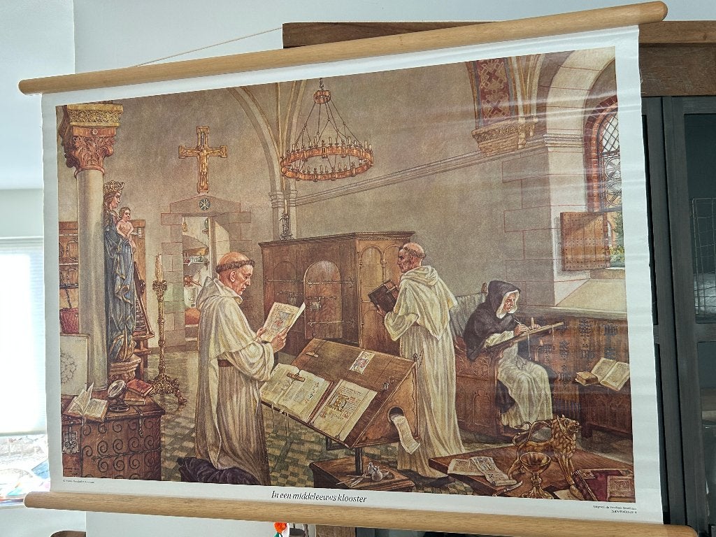 In een middeleeuws klooster, Antiek en Kunst, Antiek | Schoolplaten, Ophalen of Verzenden, Natuur en Biologie
