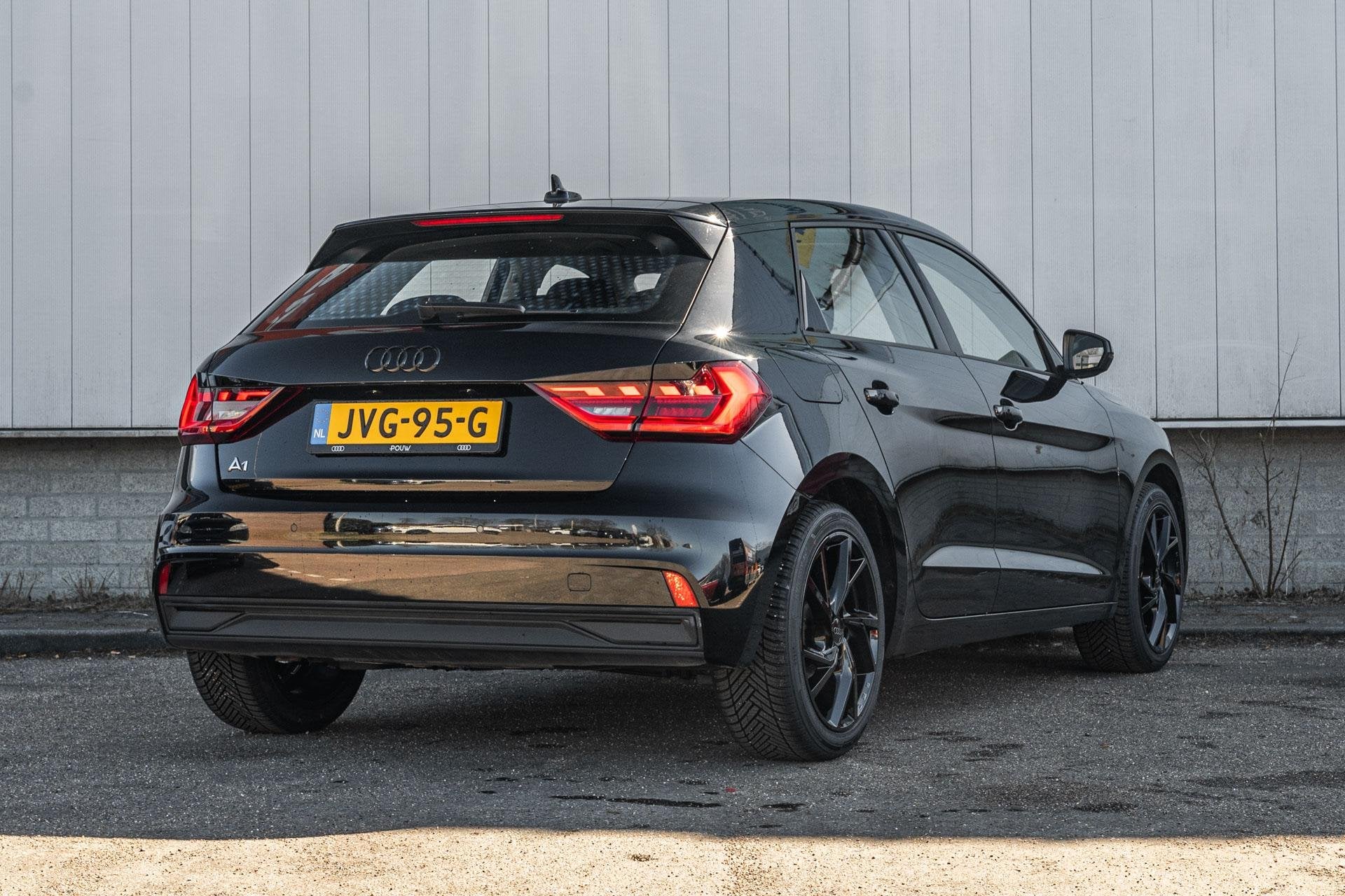 Audi A1 Sportback 30 TFSI 115pk S-tronic Pro Line | Stoelver, Auto's, 12 maanden, Stof, 116 pk, Zwart
