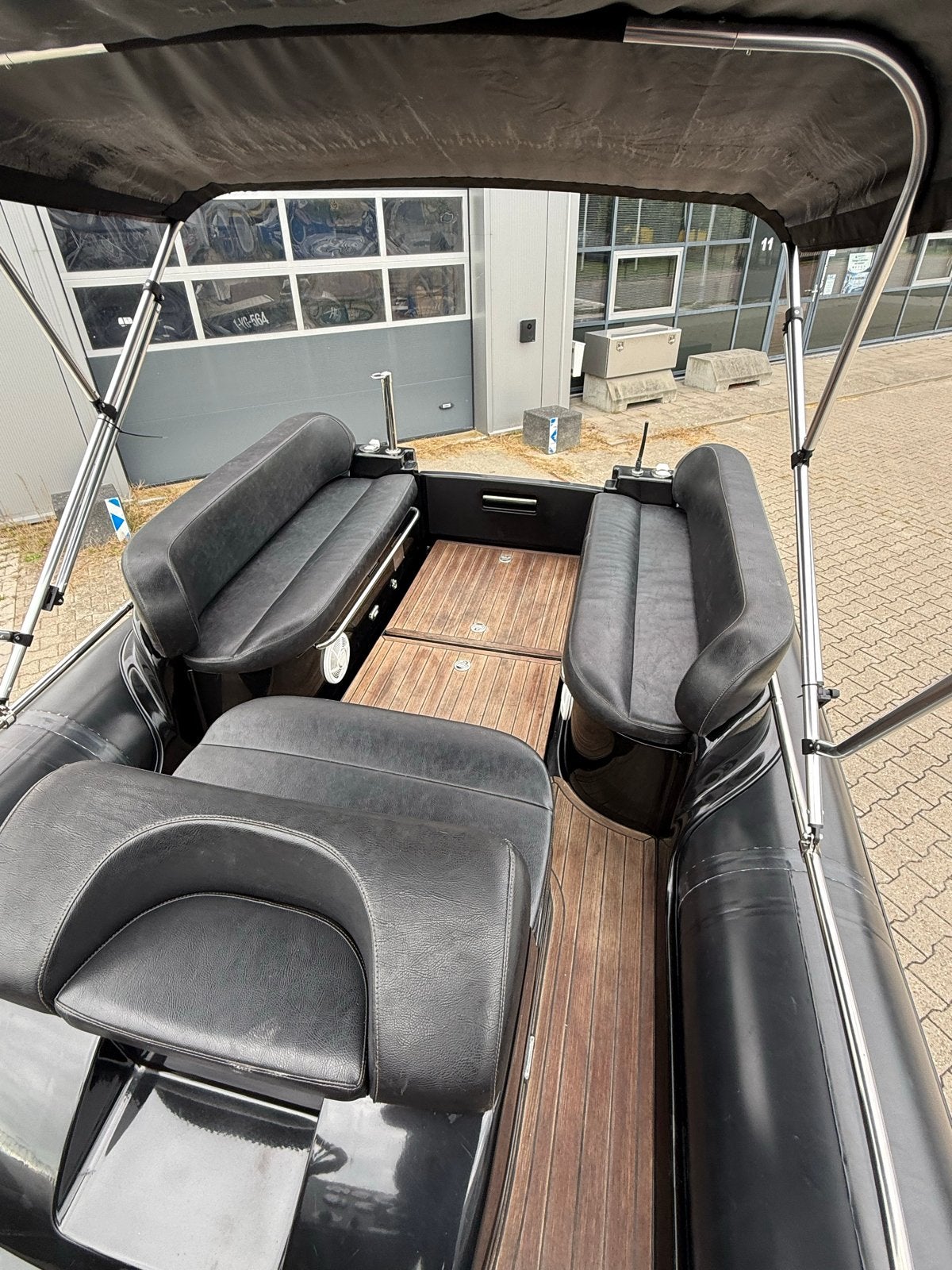 Foto 12 van Castoldi 16 SB Jet Tender - Luxe en Krachtig