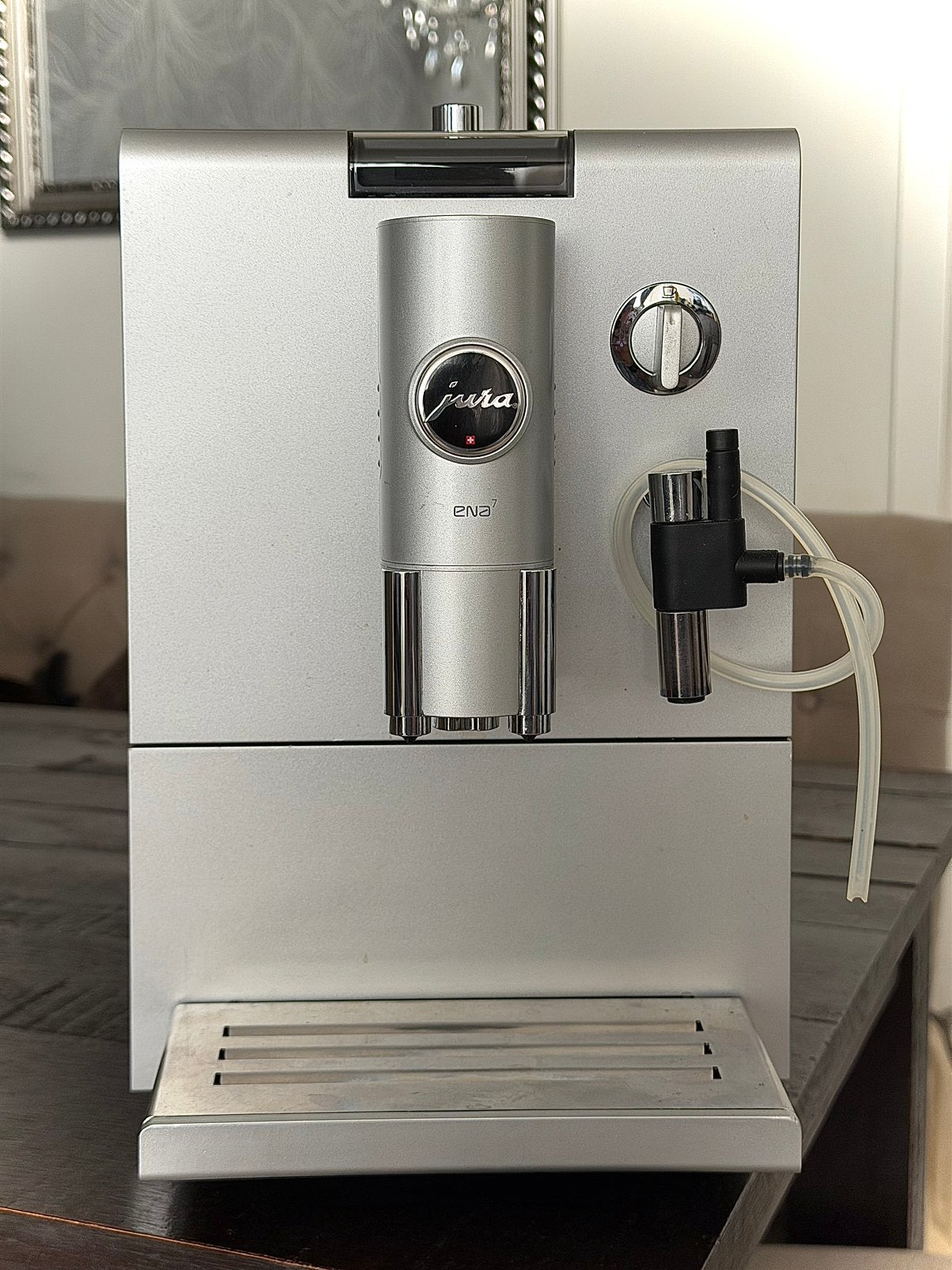 Jura ena 7, Witgoed en Apparatuur, Koffiezetapparaten, Ophalen, Afneembaar waterreservoir, Gemalen koffie, Koffiemachine