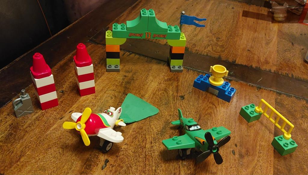 Duplo 10510 Disney Planes Air Race, Kinderen en Baby's, Speelgoed | Duplo en Lego, Ophalen of Verzenden, Zo goed als nieuw, Compleet