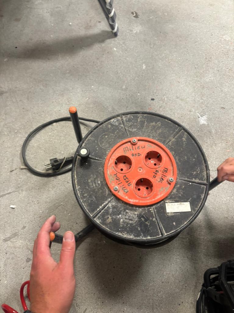 Bouw haspel, Ophalen, Zo goed als nieuw, Kabel of Snoer