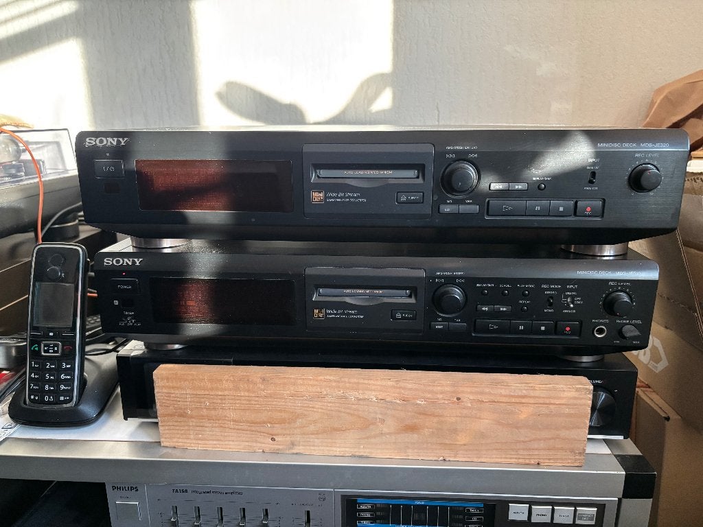 Twee minidisc decks MDS-JE510 & MDS-JE320 incl 30 minidiscs, Verzenden, Minidisc-recorder