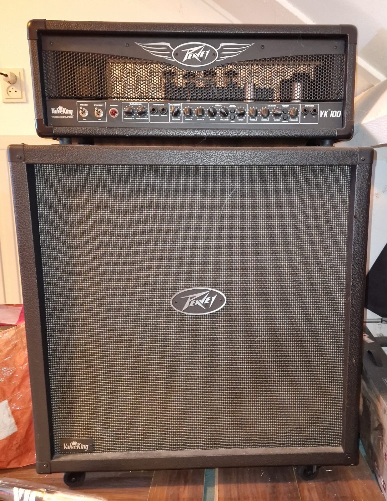 Peavey Valveking 412 speakerkast plus Valveking VK100 buizen, Ophalen, Zo goed als nieuw, 100 watt of meer
