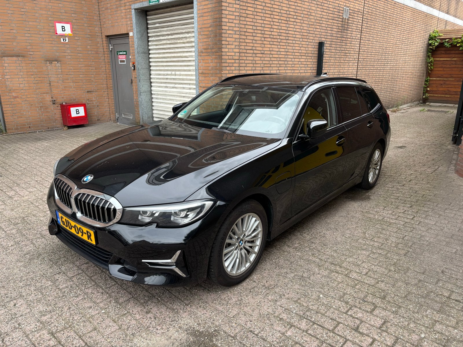BMW 3-Serie 330e 292pk Xdrive Aut 2020 Zwart