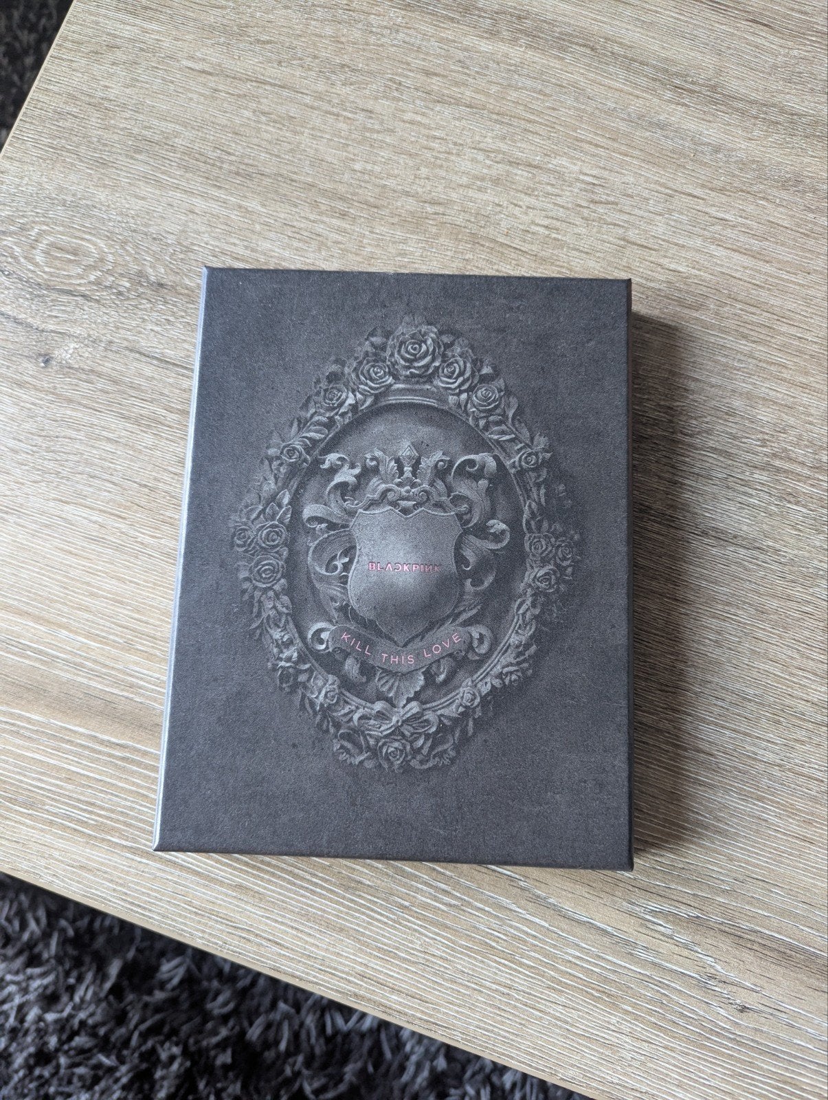 BLACKPINK - KILL THIS LOVE (ZONDER CD), Ophalen of Verzenden, Zo goed als nieuw
