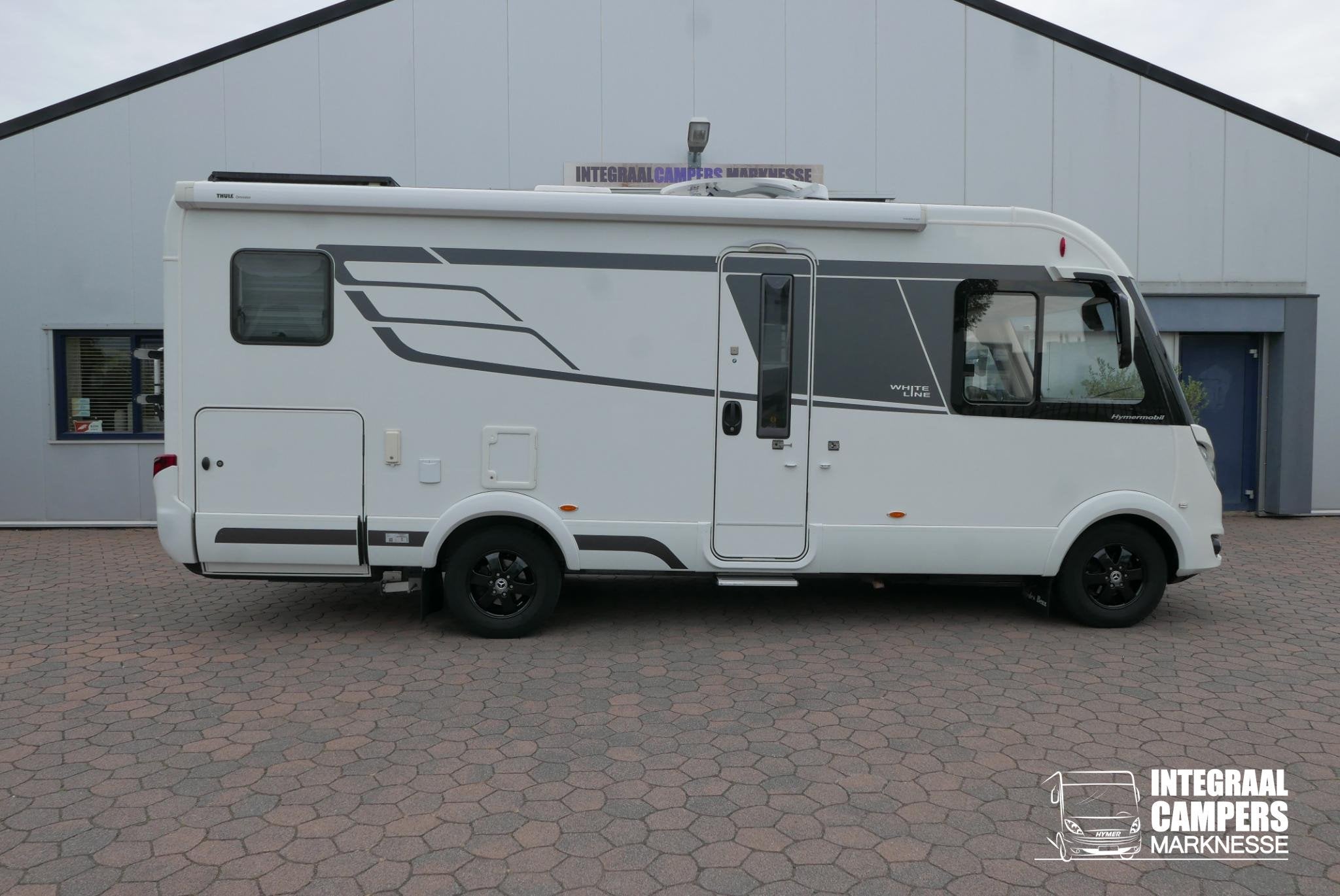 Hymer BMC-I 600 White Line | Bovenkastjes | Lage enkele bedd, Caravans en Kamperen, Campers, Tot en met 2, 7 tot 8 meter, Bedrijf