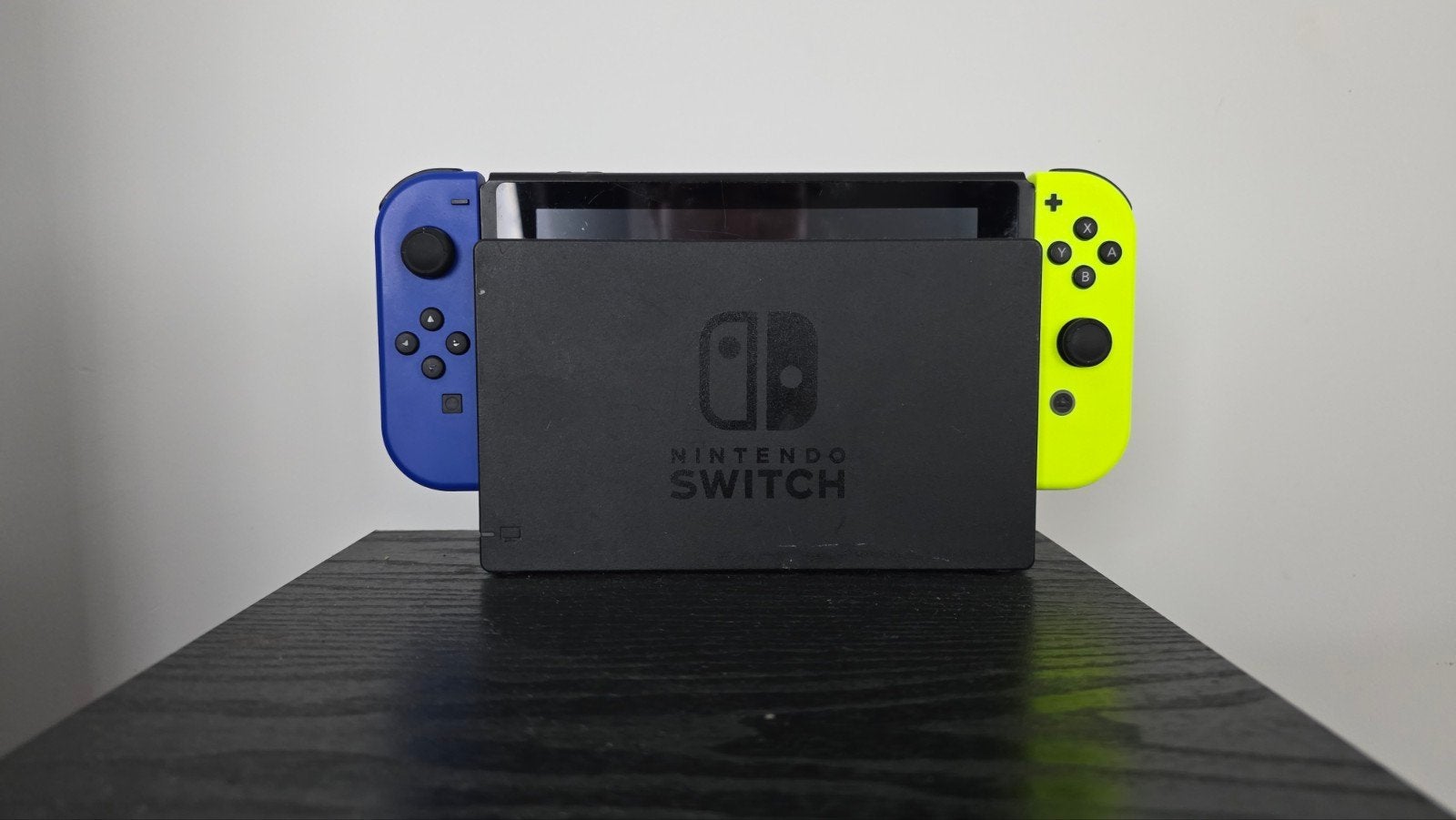 Nintendo switch + Mario controller, Spelcomputers en Games, Spelcomputers | Nintendo Switch, Zo goed als nieuw, Switch Original