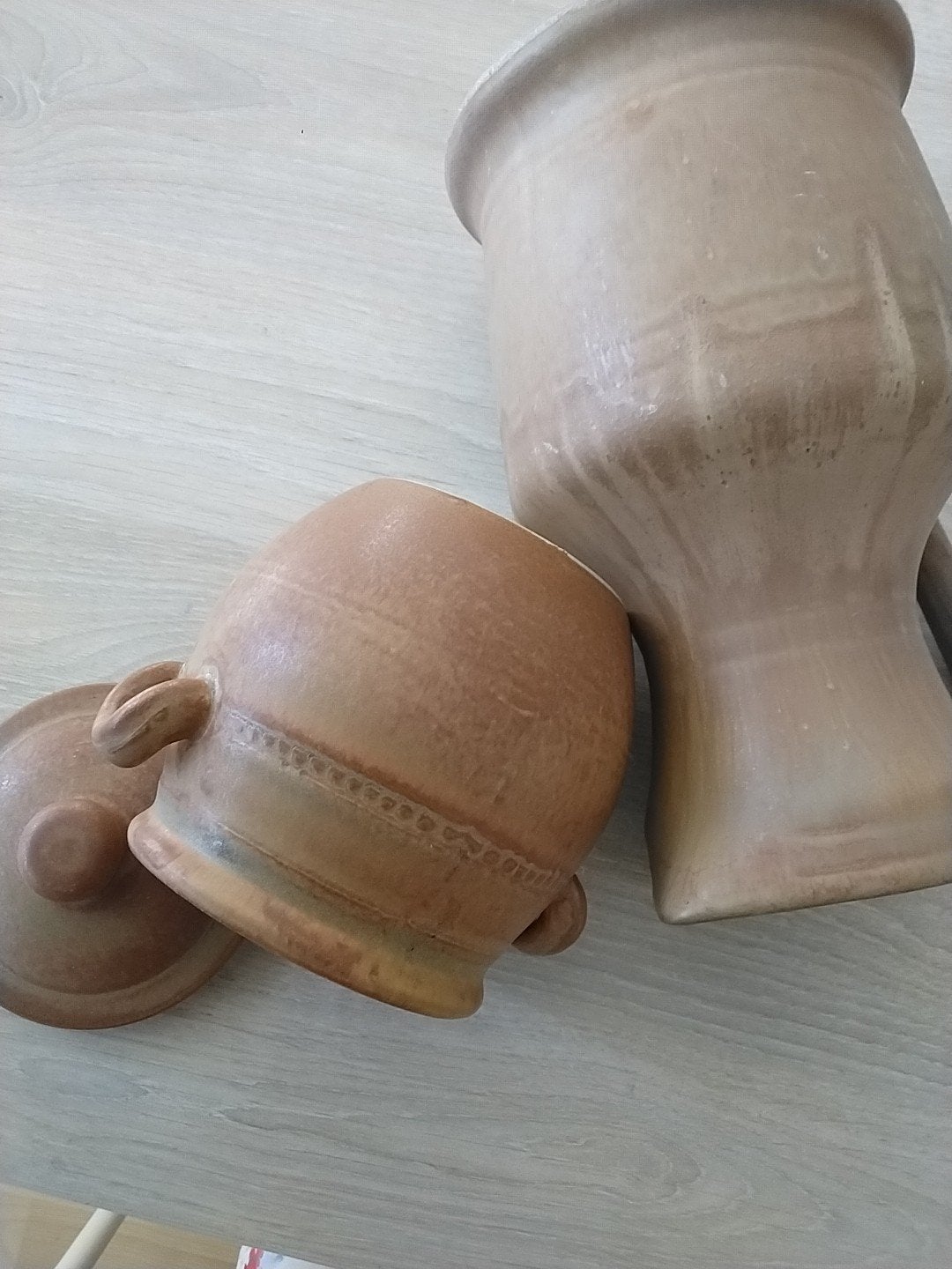 Franse Set aardewerk, Ophalen