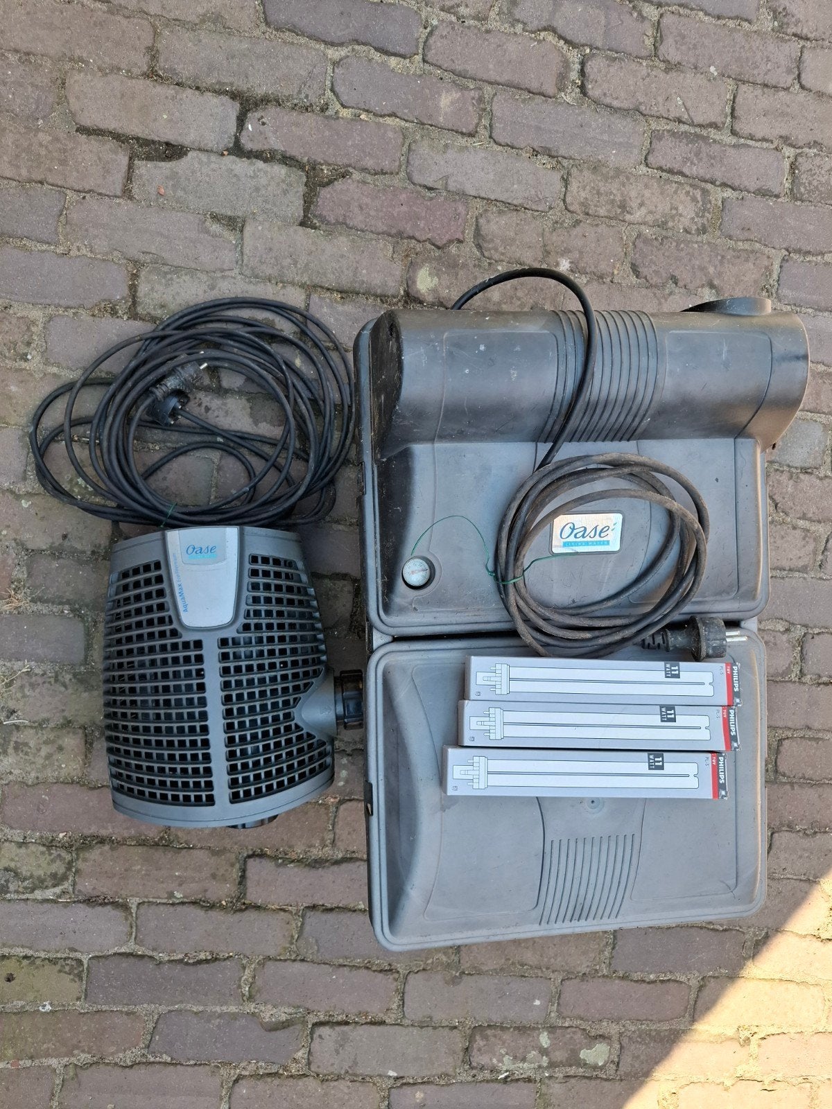 Oase filter en Oase pomp 6000 - in goede staat, Ophalen