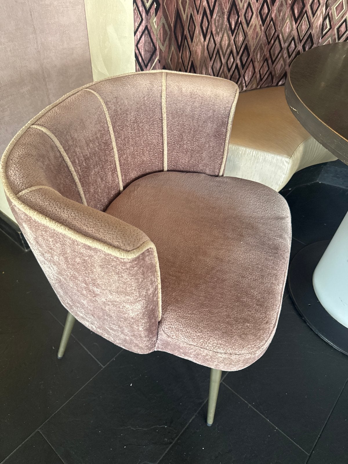 Stijlvolle Halfronde Bank met Stoel en Tafel, Ophalen, 250 tot 300 cm, Gebruikt, Hoekbank